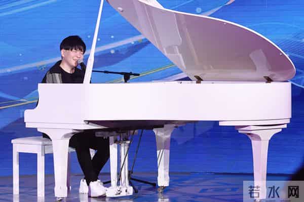 冬奥口号推广音乐短片《一起向未来》定档，张学友刘德华谭咏麟李克勤等百人都来献声