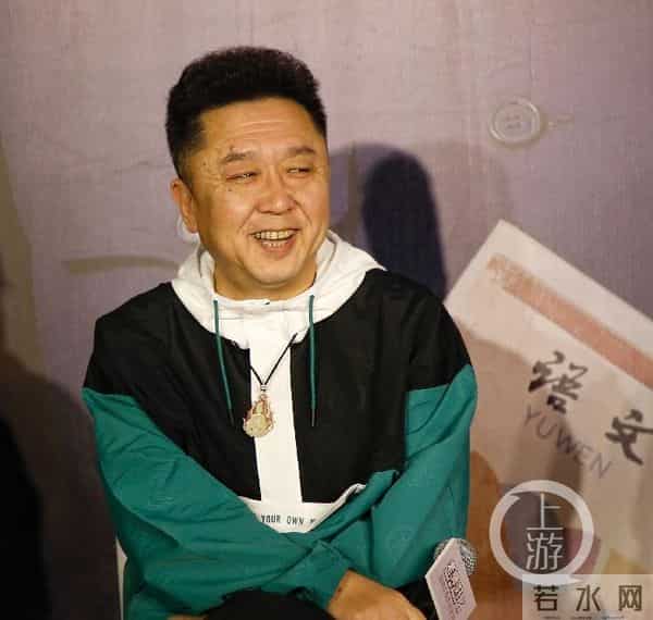 相声大咖于谦又来渝,《老师·好》发布会爆料为求真实大冬天吃雪糕降温