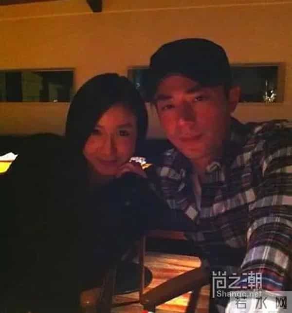 娄艺潇向霍建华撒娇“到底要怎么样嘛~”!你们俩到底什么关系?