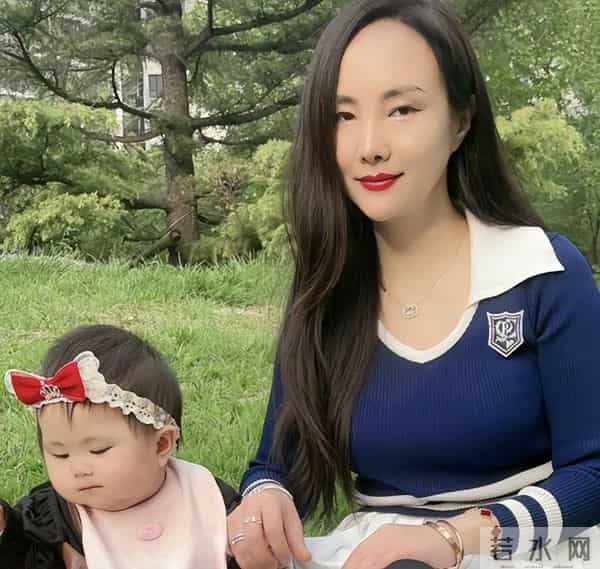 曝37岁干露露隐婚生女!分享女儿近照被喷,曾与大22岁邓建国订婚