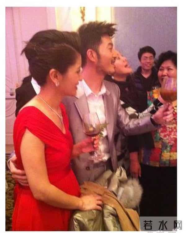 孕肚披婚纱独特风景线，李小璐 孙俪 陈妍希谁是最美大肚新娘？