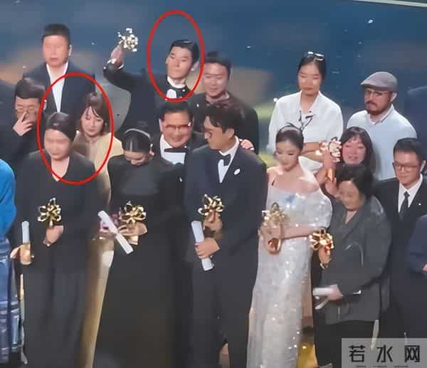 假借拍戏之名"揩油",众多女星遭"毒手","假戏真做"该被管管了