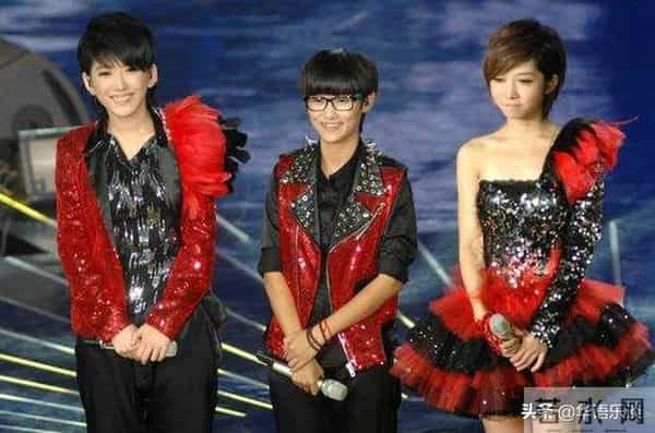 2011快女相聚聊今昔，自嘲最糊一届，心疼李斯丹妮与刘忻