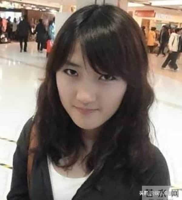 冯小刚徐帆15岁养女近照曝光,长相引网友注意:女大十八变