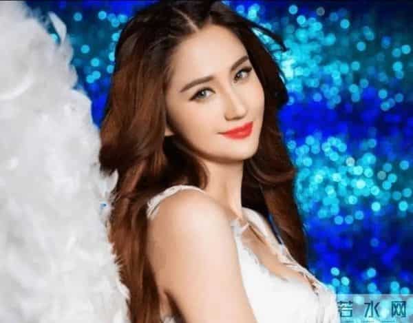 经典国产大尺度三级片《3D玉蒲团》，曾轰动一时。不知你是否看过_0