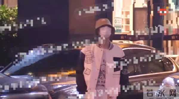 知名女星恋情疑曝光！酒吧通宵后同回住处，男方身份遭扒信息量大