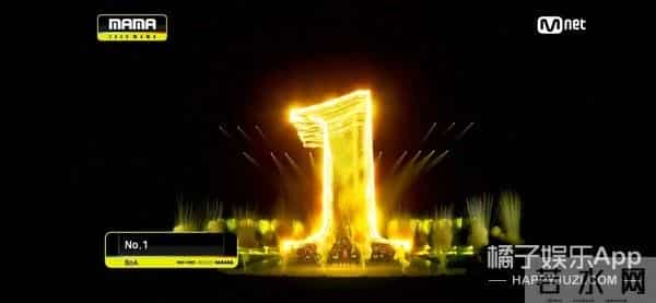 MAMA颁奖礼开场舞台神似煤气灶，特效拉胯，韩国人审美就这？