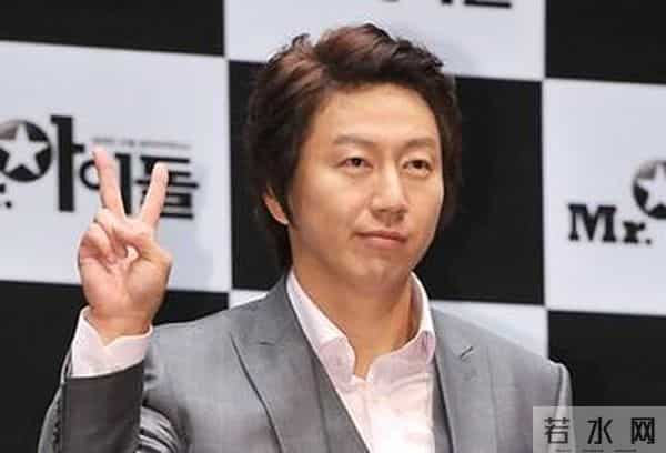 难道这是新的一部《绅士的品格》，感觉处处相似啊！