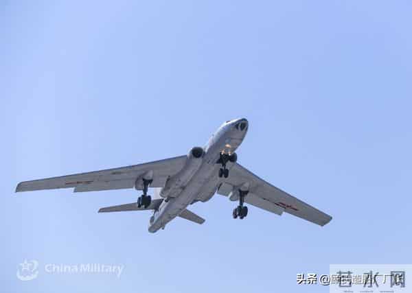 左发爆裂，生死抉择，记17号轰炸机张玉江机组1995.3.22一等事故