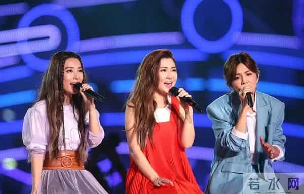 女孩帮女孩也靠谱，7对胜似亲人的好姐妹，放弃名利都不丢下彼此