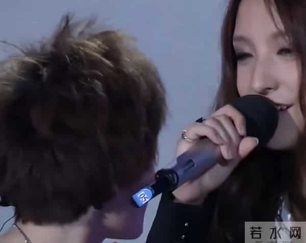 曾轶可:把导师给气离场,凭一首《狮子座》走红,借“炒作”大火