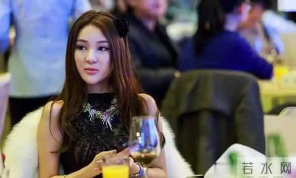 哪来的钱？郭美美晒新买的公寓，出狱才9个月，买三套房存几百万