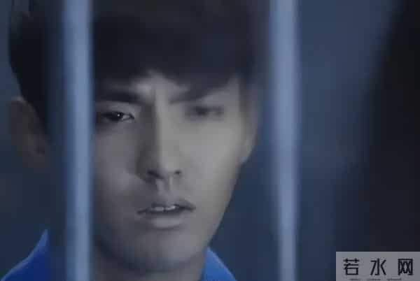 吴亦凡狱中生活后续,母亲找过成龙求救,生父尝试引渡无果