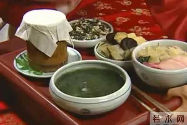 韩剧《大长今》皇上太老实,鲸鱼宴看着挺吓人,臭豆腐汤管够!