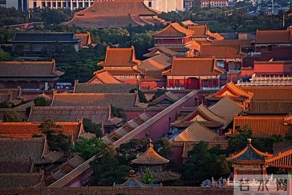 "鸠占鹊巢"田朴珺:肉搏梁朝伟,抱汤臣太子金大腿,嫁王石当阔太