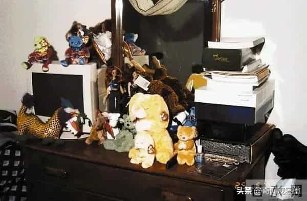 15岁女孩遭遇险境,最终实现完美自救,让潜藏多年的真凶原形毕露