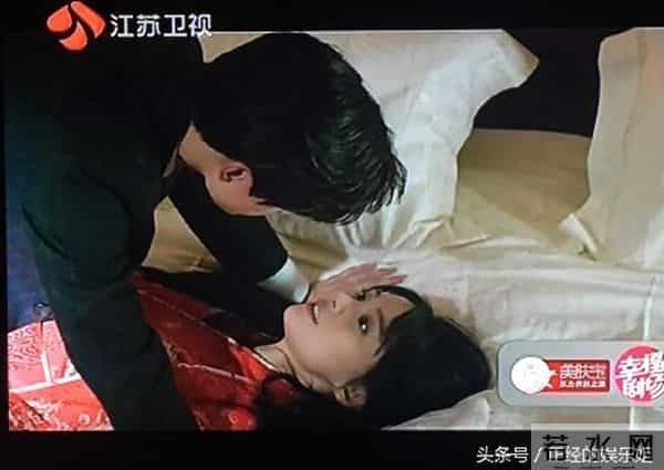 《微微一笑很倾城》今晚收官，吻戏床戏甜炸