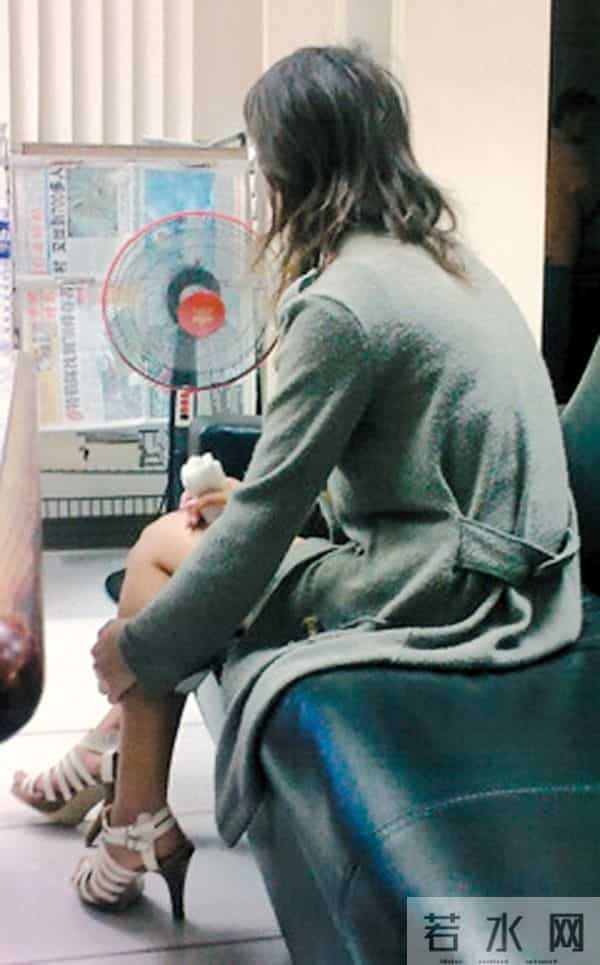 表面好男人、爱老婆,背地里嫖娼身败名裂,这8位男明星再难翻身