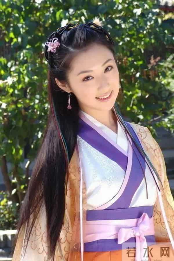 甜过景甜,涂黎曼,你们喜欢她的古装还是现代装