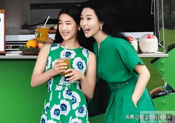 苗圃和富豪老公巴黎度假,十一岁女儿不像她,难怪罗晋会说那句话