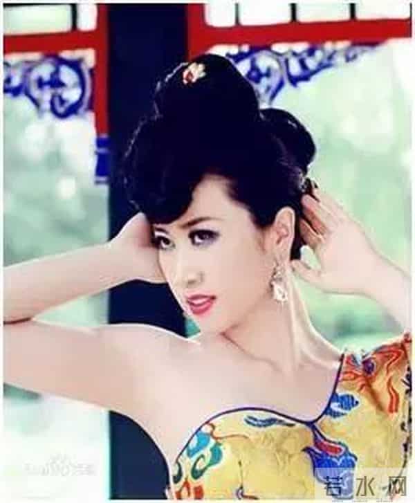 娱乐圈出大事了!芙蓉姐姐要直播求婚宝宝