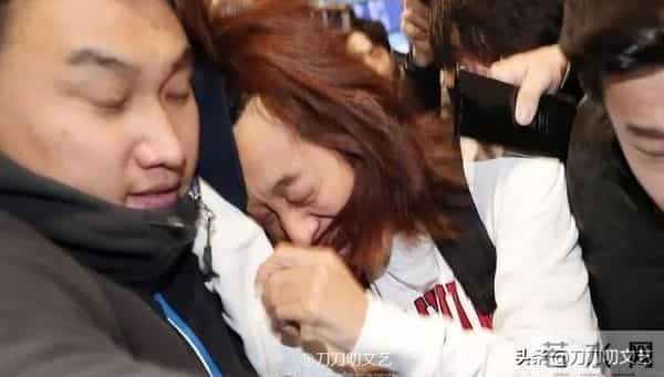 郑俊英退圈不算完,3年前案件被疑毁灭证据,粉丝:祝他牢底坐穿