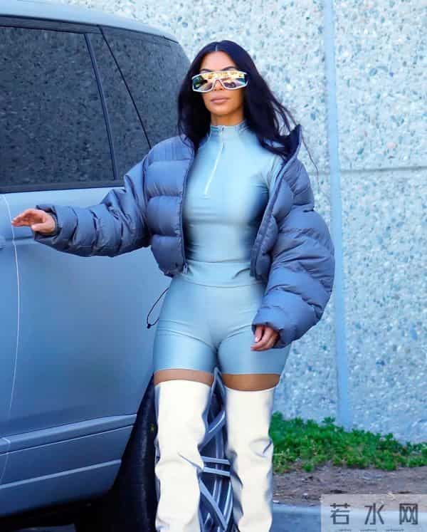 还没结婚就当3个娃后妈，她的恋情价值几亿？