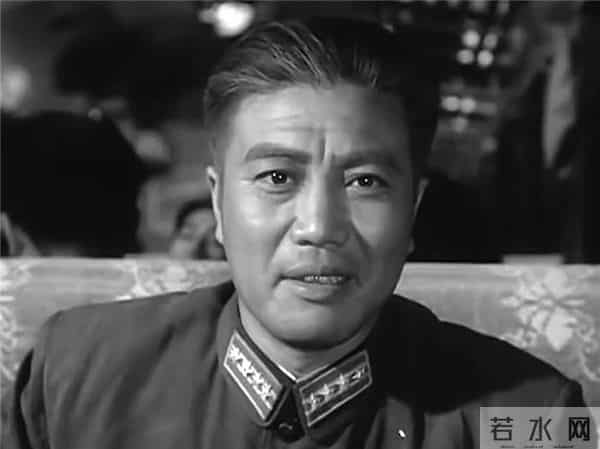 62年前的《12次列车》：真实事件改编，“容嬷嬷”李明启首部电影