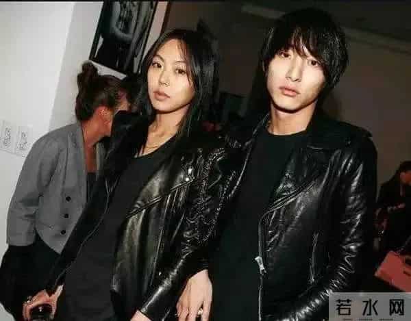 从李政宰到赵寅成,金敏喜的前任都是男神,却恋上大22岁已婚导演