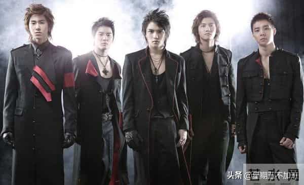 10年封杀涅槃重生,SM没能杀死他:穷小子逆袭的狗血人生