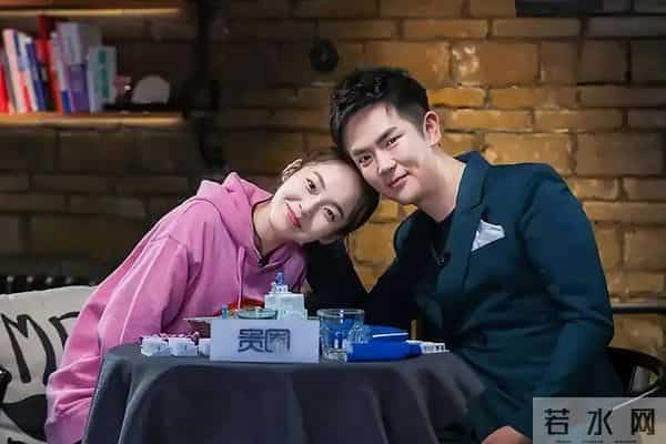 他是荧幕男神，更是学霸教授，教出影帝邓超，如今早已结婚生子