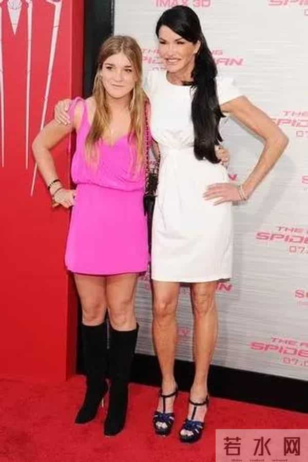 私生子,男明星银行卡的噩梦!l People