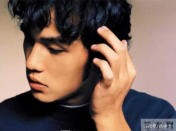 “少男杀手”蔡依林的坎坷情史,和她生命中的12个男人