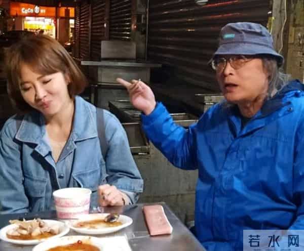 40岁女星私密照遭泄露,大尺度照片共2820张,崩溃发文并报警