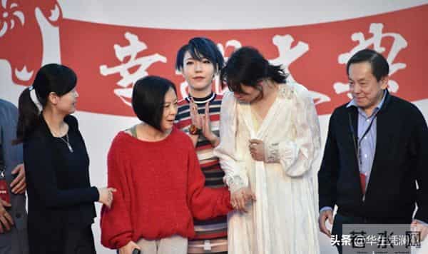 从坚决不拍裸戏,到几乎全裸出镜!起底“过气花旦”王珞丹上位史