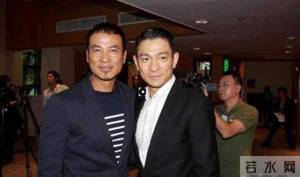 父亲被杀,被逼拍风月片,苦熬46年,任达华终成大佬