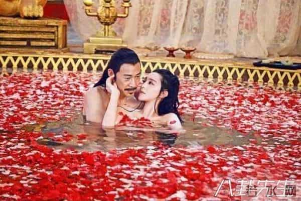 《金枝欲孽》30集足够精彩,为啥《甄嬛传》却要拍76集?