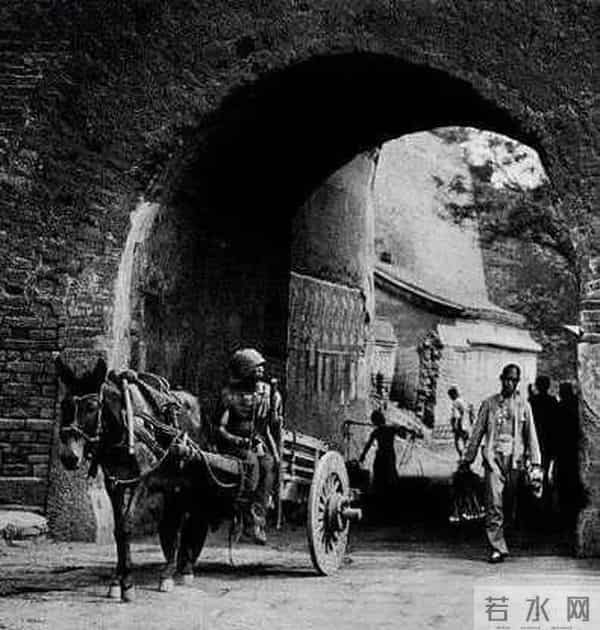 见不得残疾人卖艺，是一座城市的悲哀 - 原创