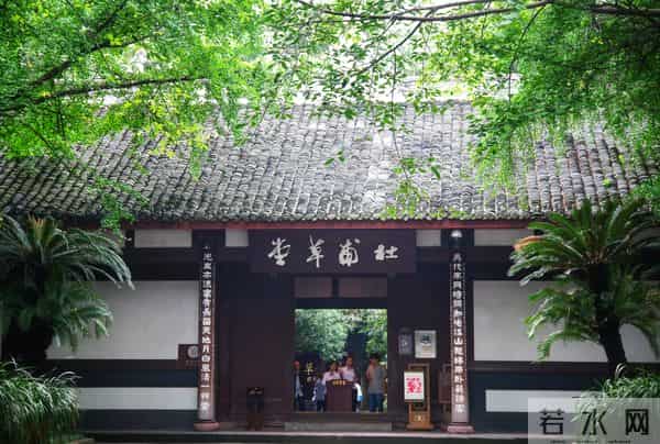 上联：三星白兰地；下联：五月黄梅天 100个无情对，超有趣对联