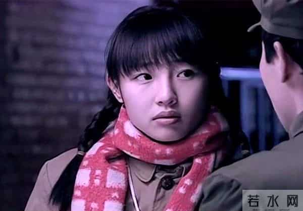 同样背靠京圈,把关晓彤、刘浩存和徐静蕾放在一起,差别就大了