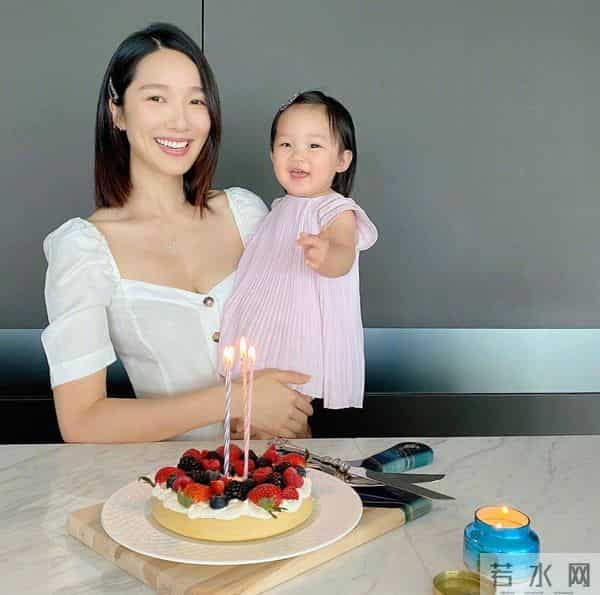 李亚男叫王祖蓝“太监”?曾被视帝郑嘉颖追求,拍吻戏吻到不肯停