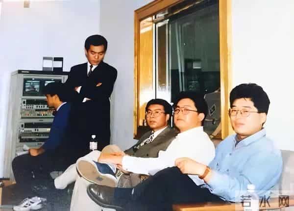 黄健翔离婚16年：他惹官司，再婚后又做父亲，前妻患癌至今单身