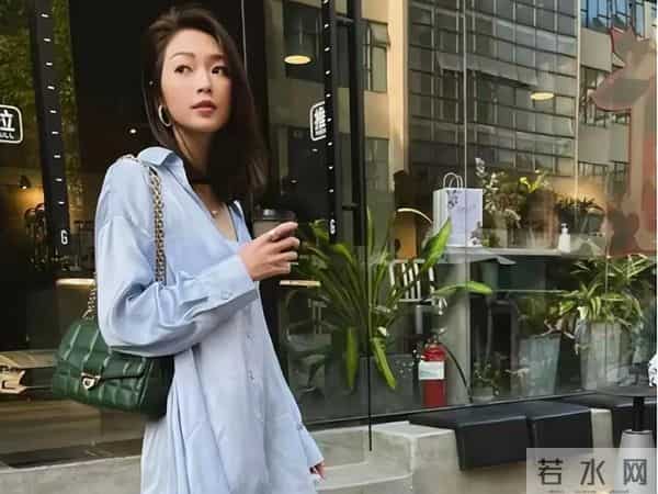 香港女星连诗雅,混乱情史背后藏着什么秘密?