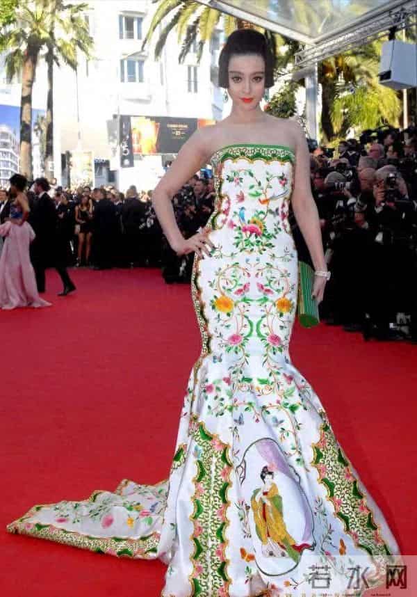 红毯女王范冰冰,戛纳电影节霸气略减,回顾曾经高光时刻