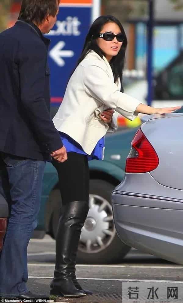 私生子,男明星银行卡的噩梦!l People