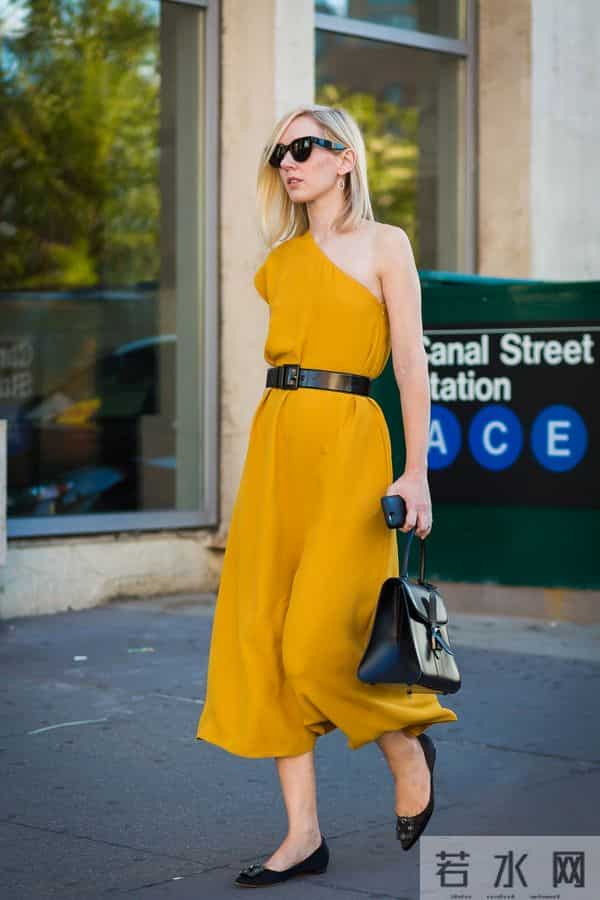 宅男女神林志玲果然诱人！真空绑带裙彰显“凸”感，眼都能看直