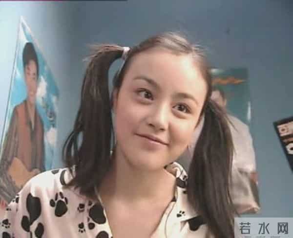 才子给美女拍了张相片,给另一位画了幅油画,最终他选择了李小璐