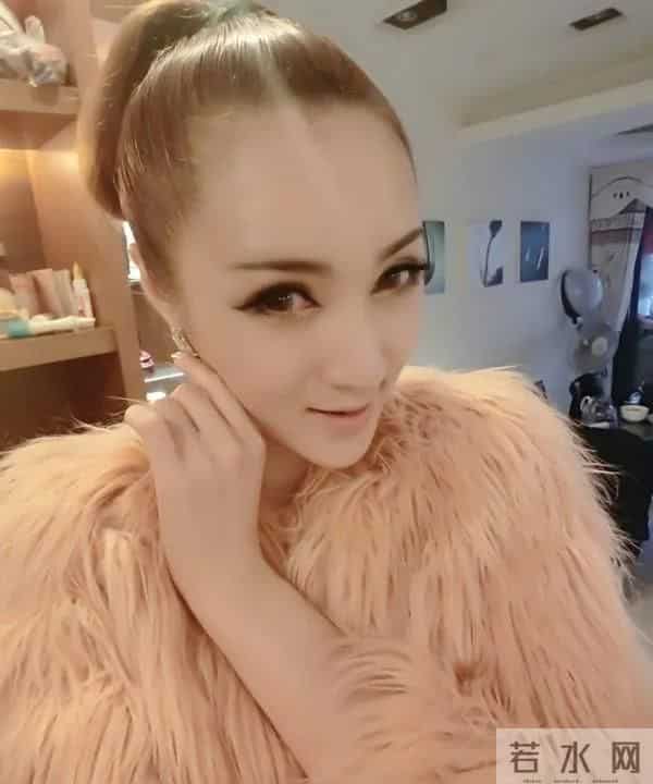 中国内地10位美女模特，每一位都身材火辣颜值爆表