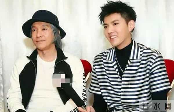 港媒曝59岁周星驰追求17岁落选港姐 两人约会曝光