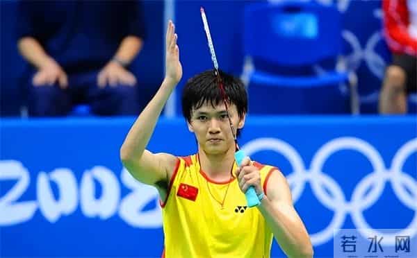 国羽鲍春来:一生挚爱罗雪娟,她嫁富豪生一对儿女,他40岁仍单身